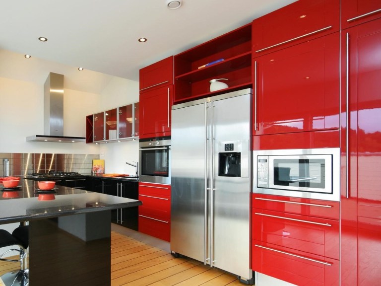 02-retro-red-modern-kitchen-cabinets-homebnc