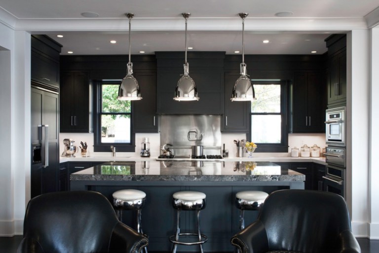 05.-sleek-black-kitchen-Ida-Architecs