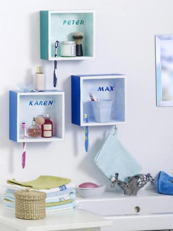 5.-Personalized-Bathroom-Shelves-diyncraft.com_