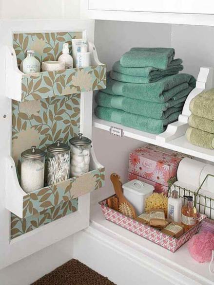 small-bathroom-storage-ideas-freshideen.com_