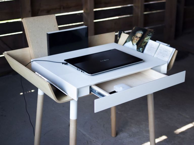 2.-Small-Writing-Desk