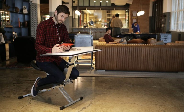 14.-Portable-desk-designed-to-be-portable-diff-ways4
