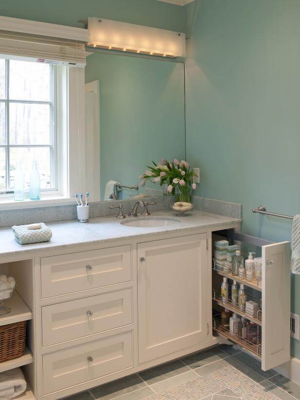 2.-Small-Vanity-with-Hidden-Storage