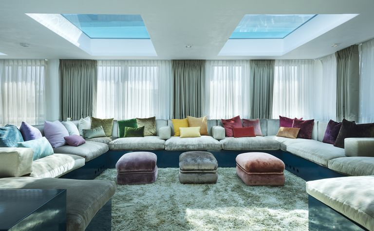 alexandra-loew-out-of-the-blue-31-1587052368