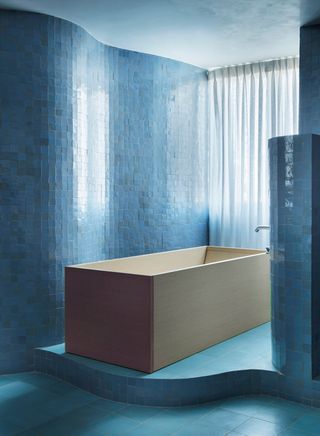 edc-web-tour-alexandra-loew-13-1588098964